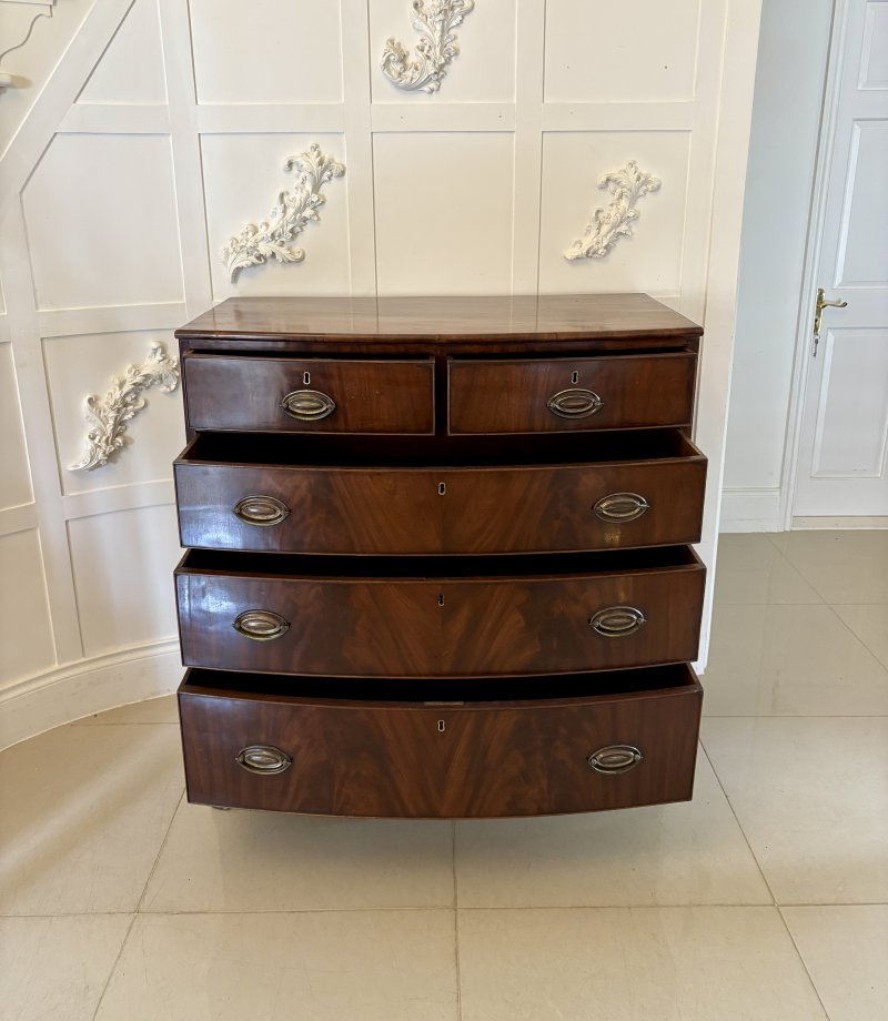 Antique Regency Quality Figured Mahogany Bow Fronted Chest of 5 Drawers - Image 4